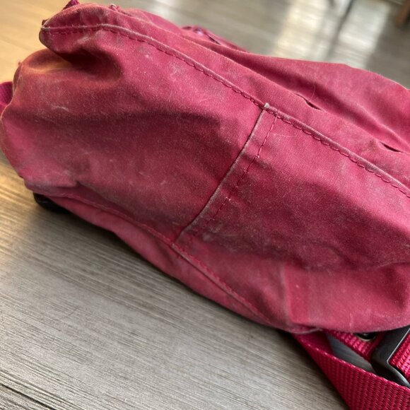 Fjallraven Kanken Mini Backpack Raspberry Pink Red - Picture 3 of 6